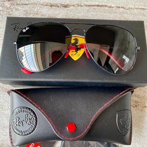 NWT Black Sunglasses Ray-Ban 3026 62mm